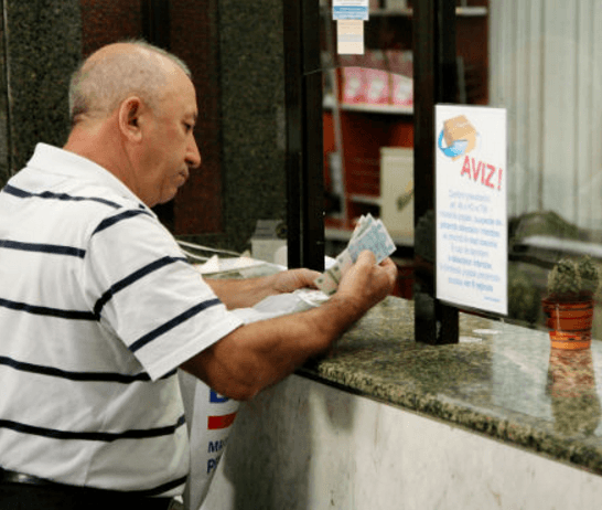 CNAS: Plata pensiilor şi indemnizaţiilor se efectuează lunar în regim obişnuit