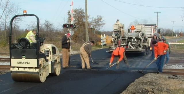 Şeful Delegaţiei UE la Chişinău subliniază necesitatea accelerării reconstrucției drumurilor