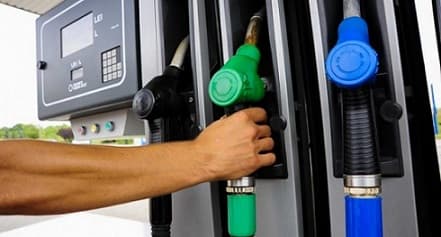 Nereguli la benzinării din Chişinău. Agenţii economici riscă amenzi de până la 6.000 de lei