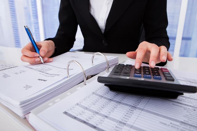 Чистый вывоз капитала из РФ в январе-июле сократился в 4,9 раза