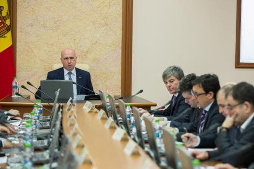 Guvernul a discutat amendamentele propuse de deputaţi la proiectul politicii bugetar-fiscale şi vamale-2017