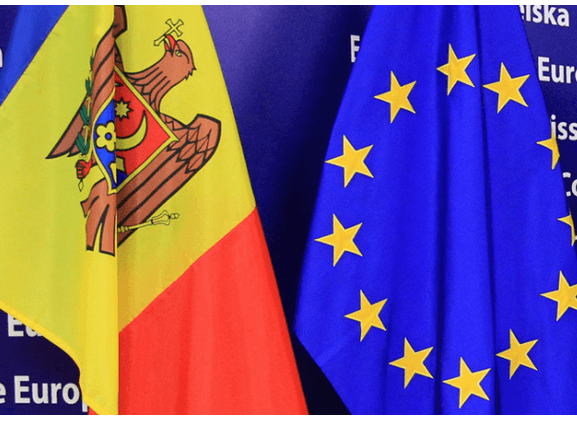 Întrevederile bilaterale ale ministrului Natalia Gherman la Forumul Global Wroclaw 2015