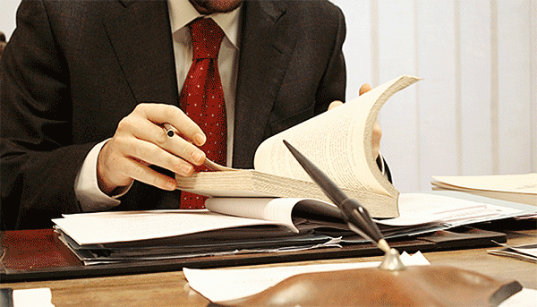 Guvernul a amînat aprobarea proiectului celei de-a treia legi cu privire la organizarea activității notarilor