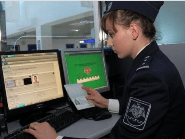 Cetățenii din UE nu mai au nevoie de pașaport pentru a veni în Moldova
