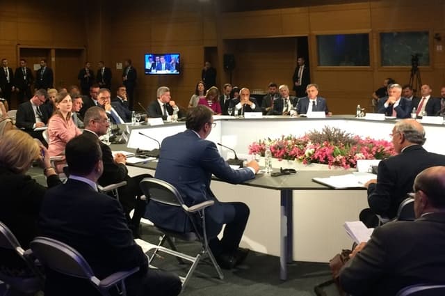 Ministrul Finanțelor si guvernatorul BNM participă la conferința Relansarea convergenței în Europa Centrală si de Sud-Est