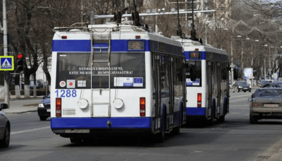 De astăzi, 25 de troleibuze dotate cu sistem Wi-Fi circulă pe străzile capitalei