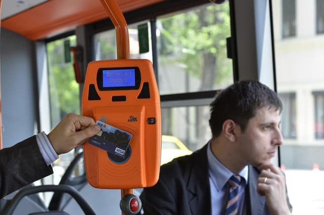 Transportul public din Chișinău ar putea avea sistem electronic de taxare