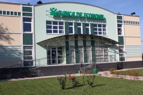 În atenţia deponenţilor „Băncii de Economii” S.A.