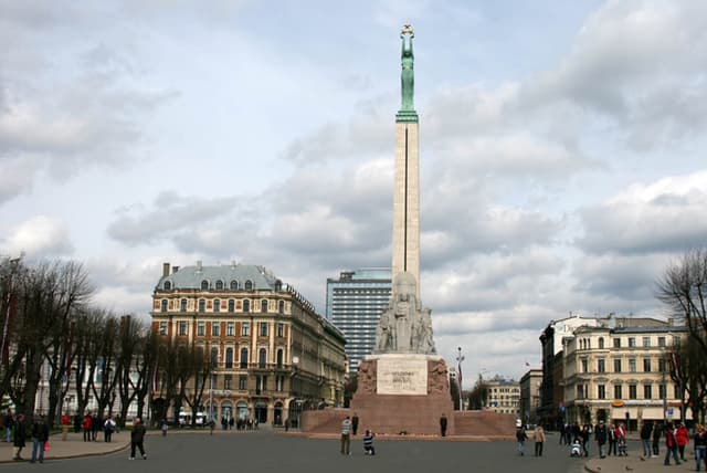 Латвия вступает в зону евро