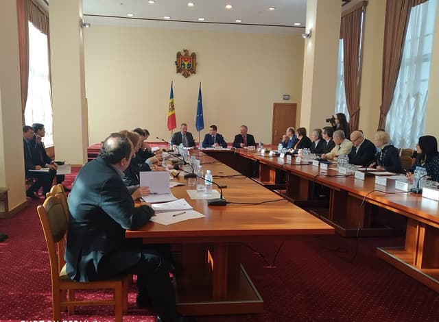 Impozitarea instituțiilor medico-sanitare, în atenția autorităților