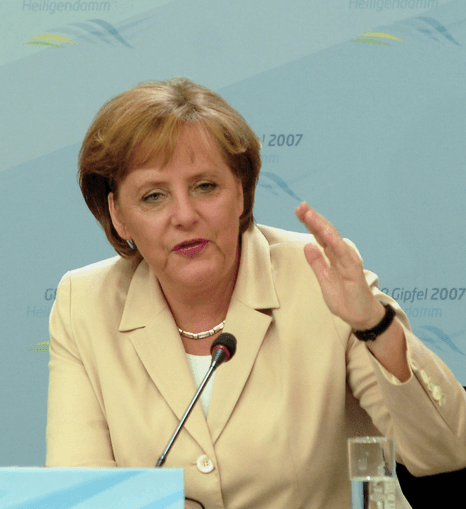 Cancelarul german Angela Merkel: Dacă "euro eşuează, Europa eşuează"