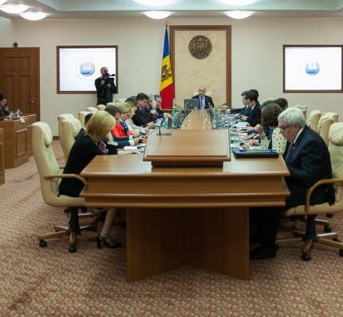 Compensaţii pentru represaţii politici reabilitaţi