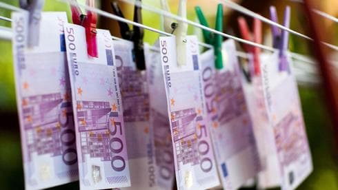 Микрофинансовые организации учатся бороться с отмыванием денег