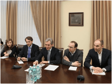 Кандидат на пост премьер-министра Юрий Лянкэ провел консультации с представителями профсоюзов и патронатов