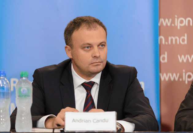 Preşedintele Parlamentului se pronunţă pentru lichidarea celor trei bănci