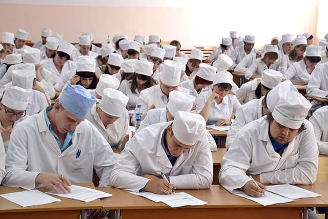 Молодым медикам увеличат размер единовременного пособия