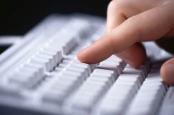 Atenţie! De astăzi în Registrul general electronic se înregistrează facturile fiscale ce depăşesc 100 000 de lei!
