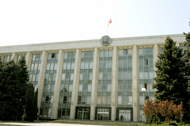 Un șir de instituții din subordinea Guvernului vor fi lichidate
