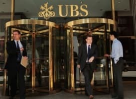 Elvețienii de la UBS cer clienților germani să-și rezolve problemele cu fiscul sau să părăsească banca