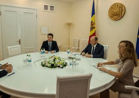 Стрелец обсудил с послом Великобритании многолетнюю программу "Good Governance"