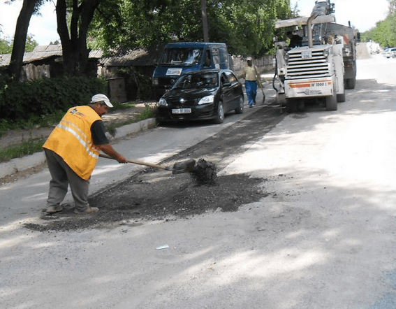 Banca Mondială extinde finanțarea pentru programul de reabilitare a drumurilor locale din Moldova