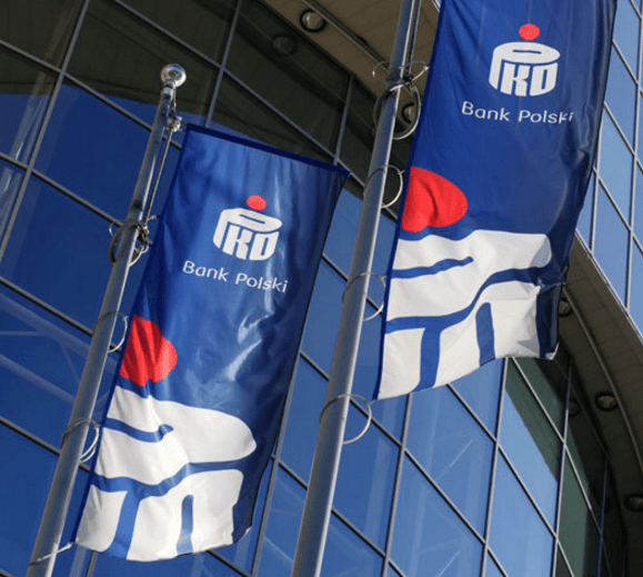 O bancă poloneză a dat faliment, iar costurile vor fi suportate de rivalii de pe piaţă