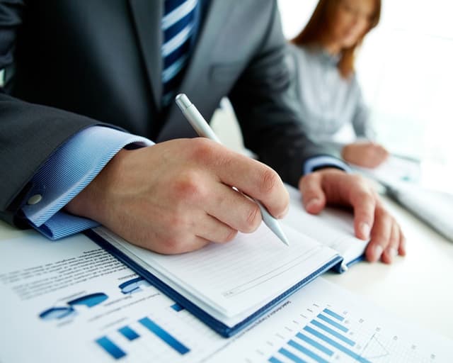 Европейские ЦБ предписали "дочкам" греческих банков избавиться от госбумаг Греции