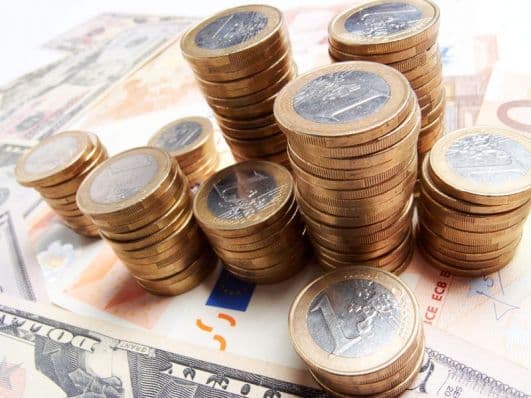 Нацбанк Молдовы с начала 2014 г. продал на внутреннем валютном рынке $157 млн, в том числе $36 млн -  в июне и $37 млн -  в июле