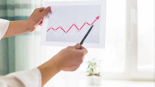 Закон о мерах поддержки граждан и предприятий в период чрезвычайного положения вступил в силу