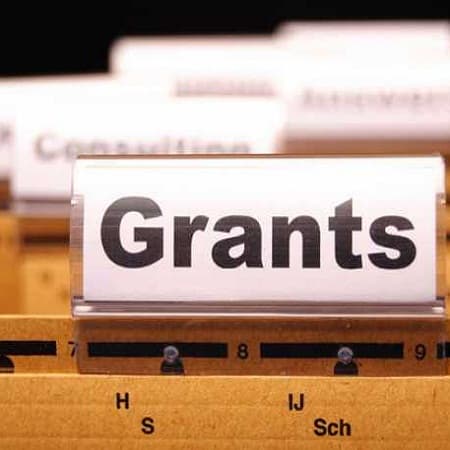 TVA în cazul substituirii echipamentelor în termen de garanție procurate din contul grantului