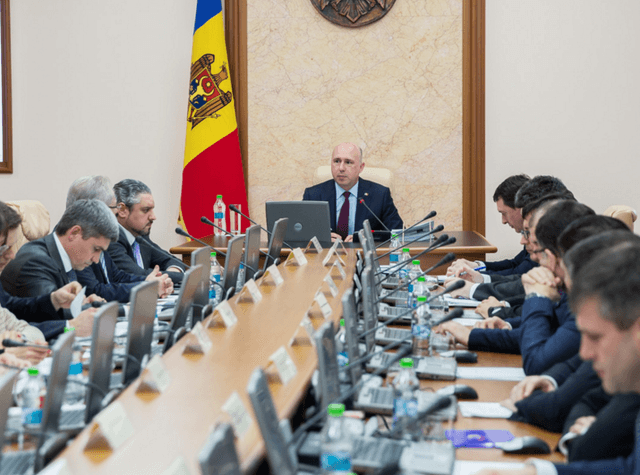 Guvernul a aprobat simplificarea procedurii de iniţiere a afacerii