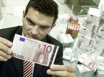 Bancnotele EURO contrafăcute s-au înmulțit