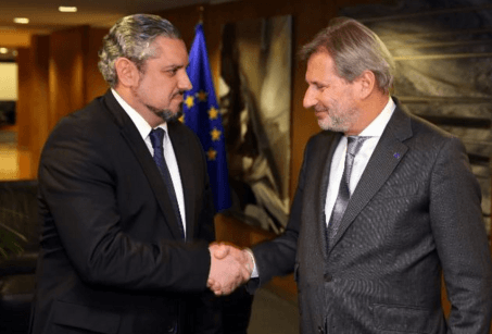 Johannes Hahn: Autorităţile de la Chişinău trebuie să implementeze ferm reformele economice şi structurale