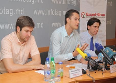 Trebuie de interzis Guvernului să ofere garanții băncilor fără acordul Parlamentului