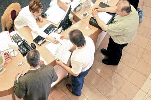 Ministerul Economiei a stabilit criteriile pentru agenţii economici, care doresc să obţină credite poloneze