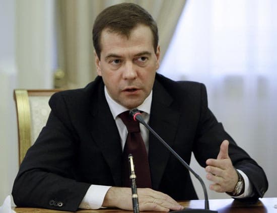 Дмитрий Медведев не поддерживает налоговые каникулы для малого и среднего бизнеса.