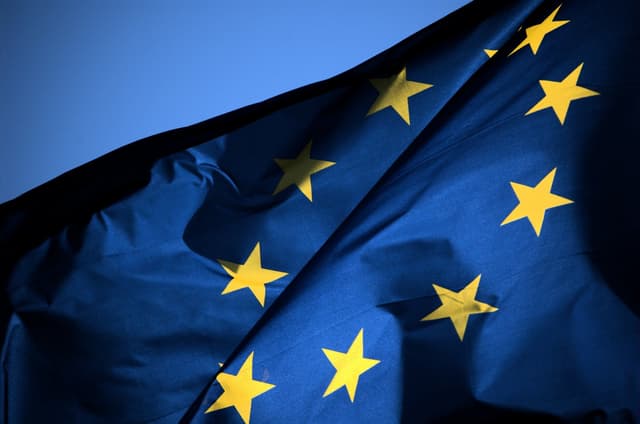 Europa asteapta iesirea din criza