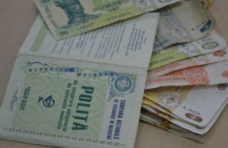 Guvernul RM propune majorarea costului poliţei de asigurare medicală, în 2014