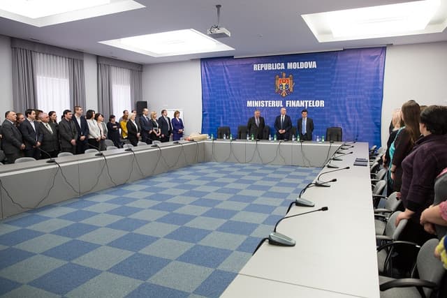 Министерство финансов: сокращение штатов