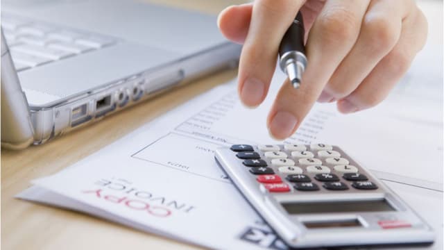 Sute de companiile înregistrează datorii mai mari de 100 de mii de lei la Bugetul asigurărilor social