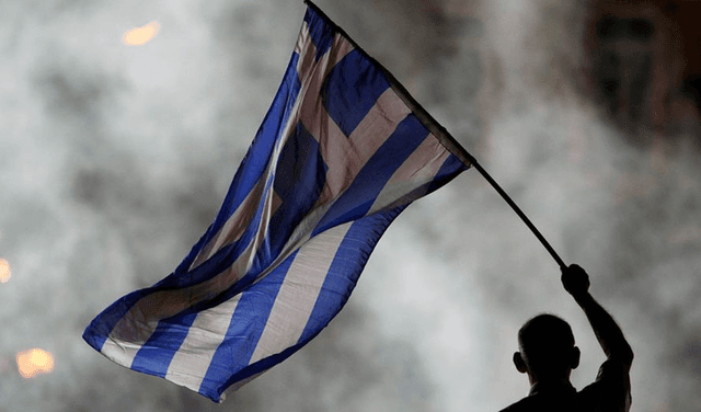 Агентство Standard & Poor's повысило кредитный рейтинг Греции