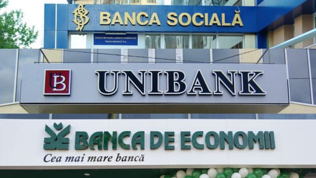 Sindicaliștii din ramura bancară cer menţinerea colectivelor de muncă de la BEM, BS și UB