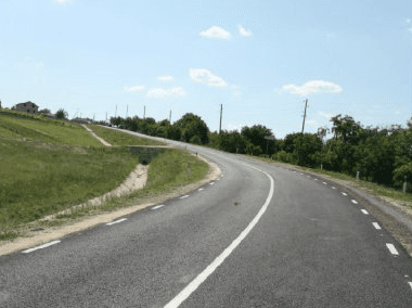 Сдана в эксплуатацию дорога, соединяющая два села и столицу