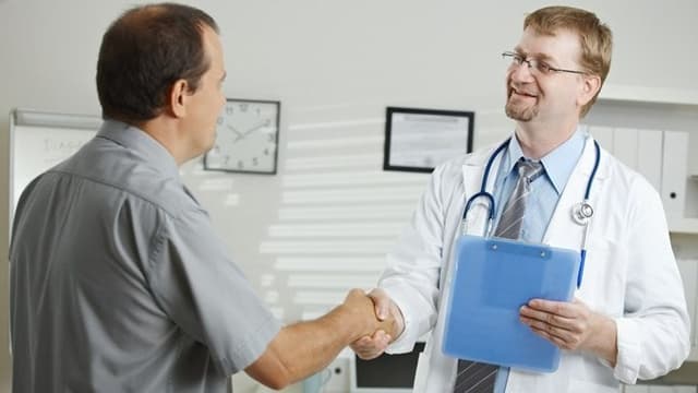 Angajatorii vor fi obligați să suporte cheltuielile pentru investigaţiile privind diagnosticul bolii profesionale