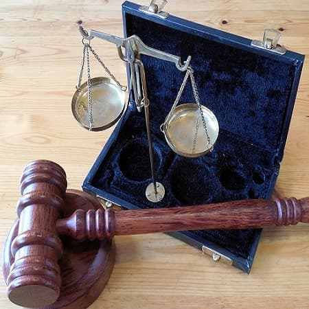 Executarea creanțelor bănești bazate pe dispoziții de drept public