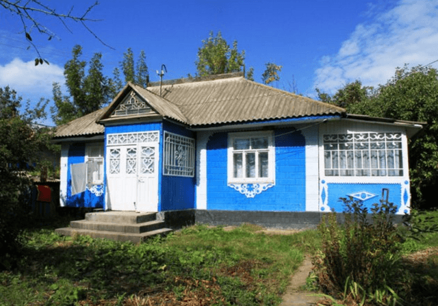 Tineri specialişti din trei raioane au primit case de locuit din partea statului