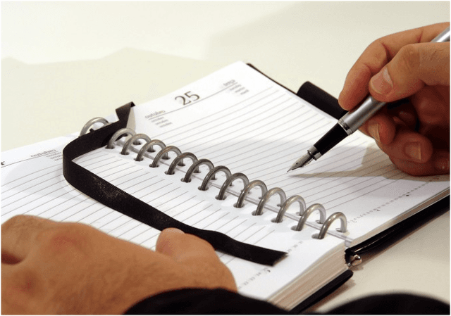 Angajații de oficiu își planifică ziua, dar nu tot timpul reușesc să lucreze – sondaj Magenta