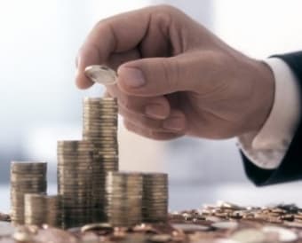 Inițierea procedurii de verificare a persoanei fizice cu aplicarea metodelor indirecte de estimare sau cine are cheltuieli mult mai mari decît venituri declarate?