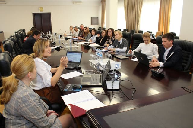 Munca prin agent de muncă temporară: discuțiile continuă