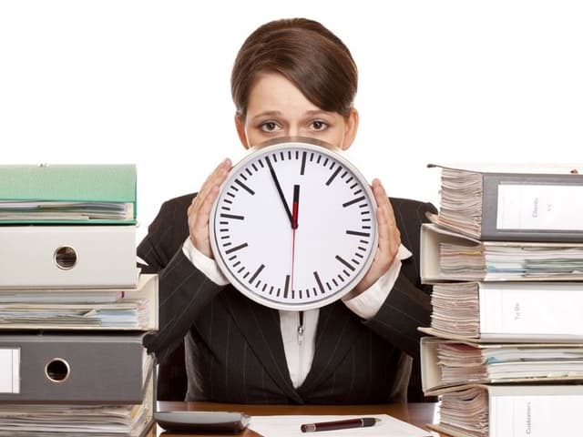 О возможности восстановления на работе с полным рабочим днем, не теряя права на пособие по уходу за ребенком